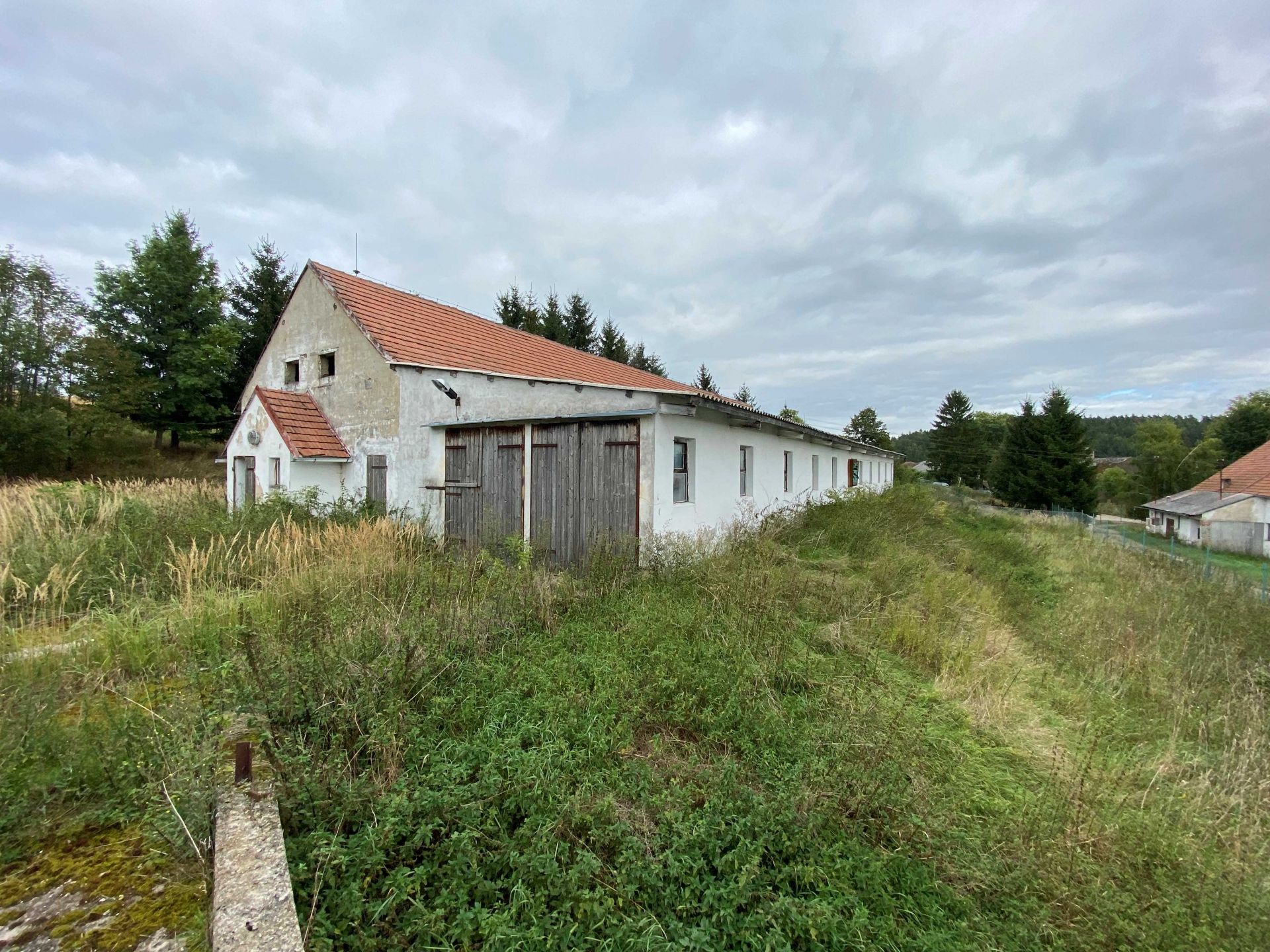 Pronájem zemědělského objektu Popovice okr. Benešov