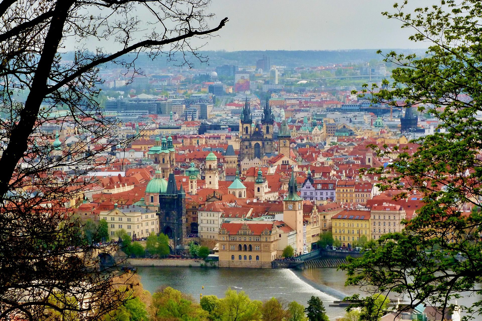 prague-4760603_1920